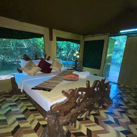 Готель Yala Eco Bush Camp Екстер'єр фото