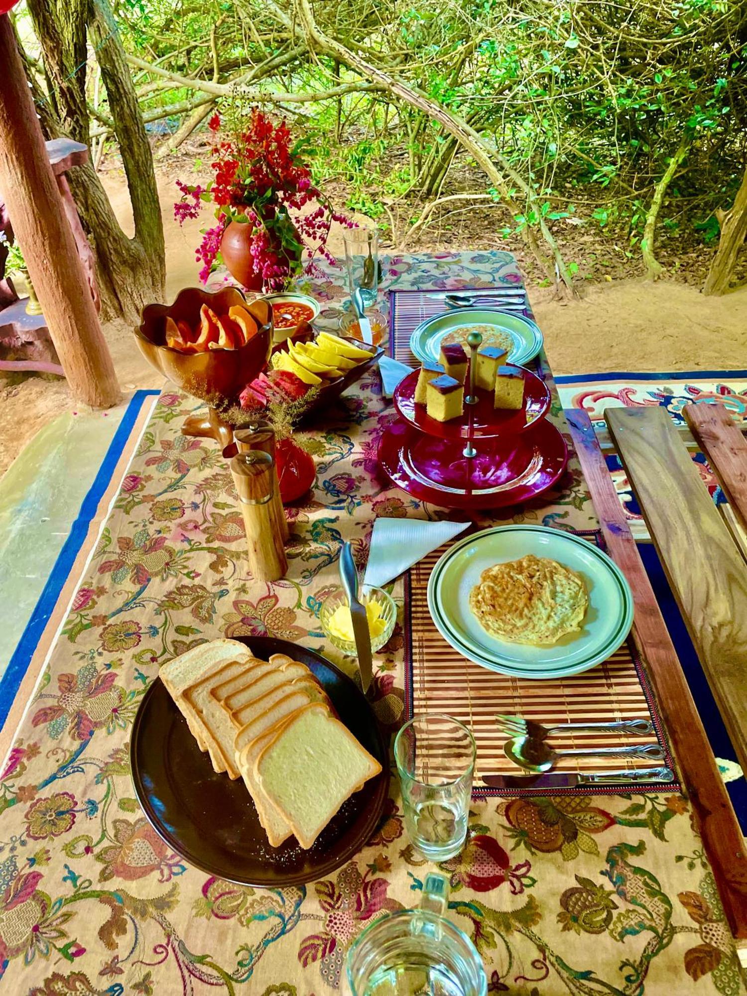 Готель Yala Eco Bush Camp Екстер'єр фото